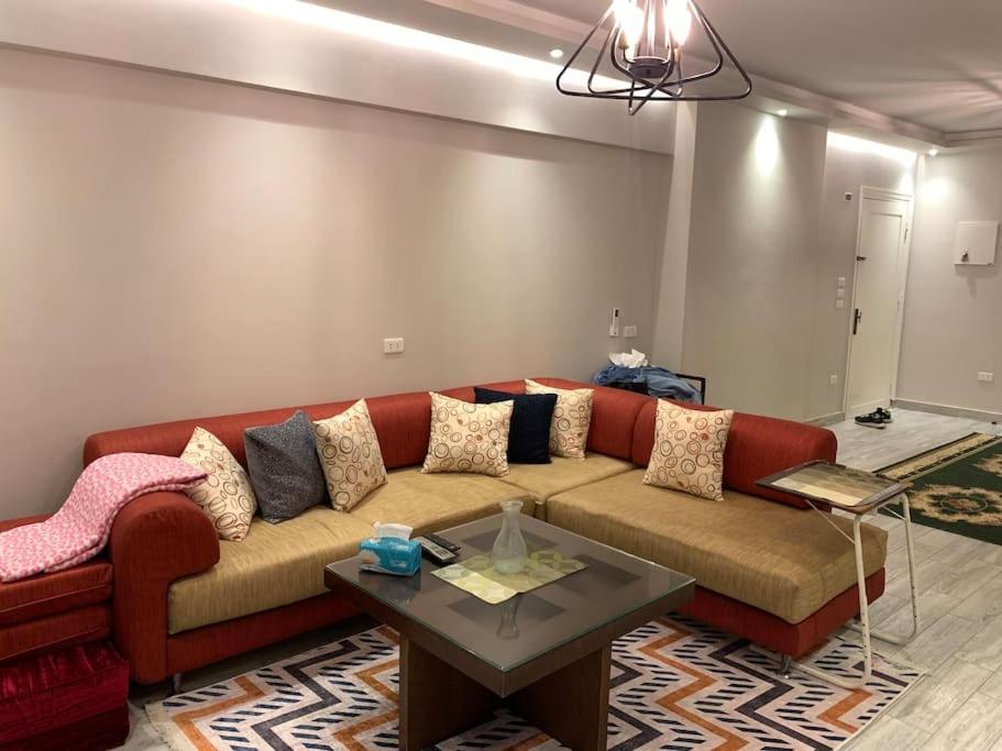 Cozy In Heart Of Nasr & 5th Settlement Apartment *